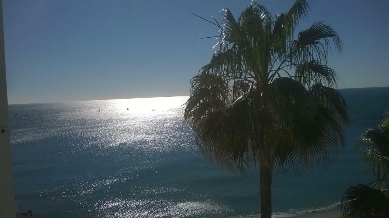 Sea Front Studio With Spacious Balcony Santa Clara Torremolinos Luaran gambar