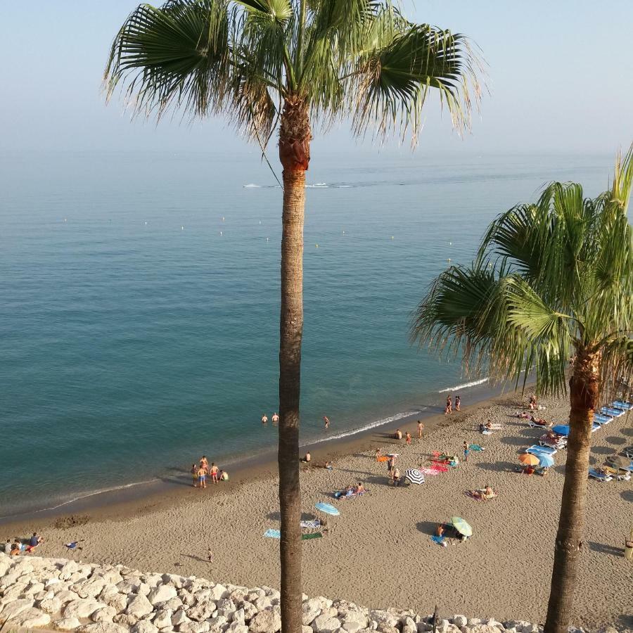 Sea Front Studio With Spacious Balcony Santa Clara Torremolinos Luaran gambar